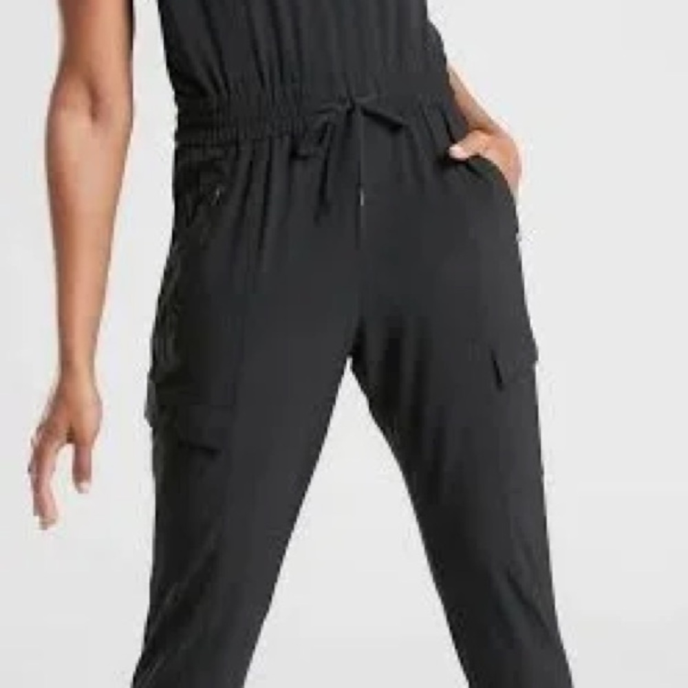 Athleta Unbound Black Sleeveless Jumpsuit,long legs,stretch,cargo pockets Small - Picture 5 of 14